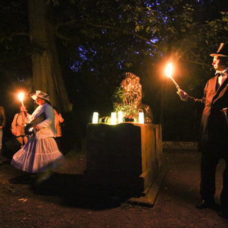 Sommernacht im Park