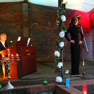 Mittsommernacht in Sudenburg mit T&T Wollner