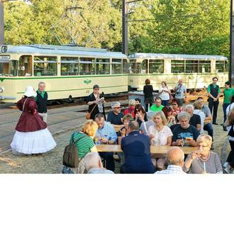 Mit der historischen Straßenbahn in den Mai