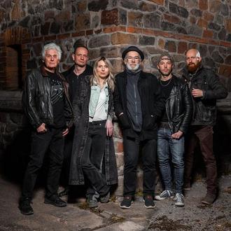 Silvester mit Midnight to Six