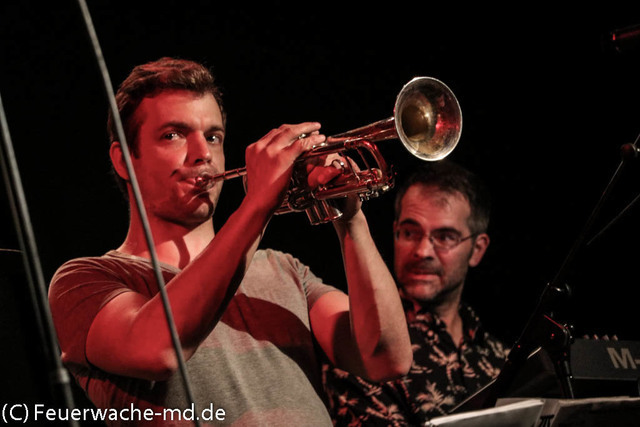 Fido_plays_zappa_okt2018-5389