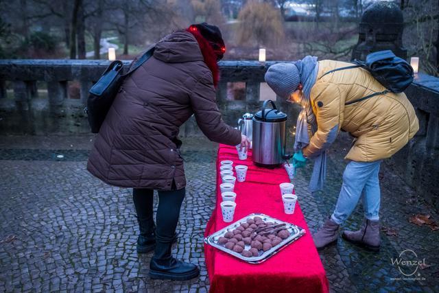 Zwischen-den-jahren-fuehrung-405-wenzel-oschington