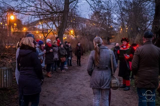 Zwischen-den-jahren-fuehrung-413-wenzel-oschington