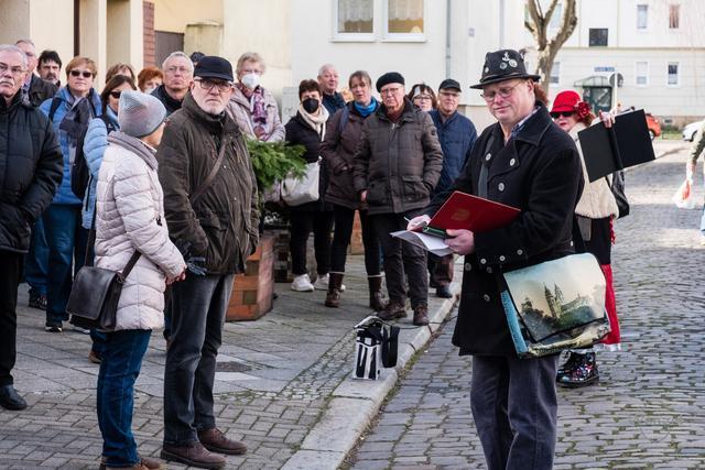 Zwischen-berg-und-tiefem-tal-403-wenzel-oschington