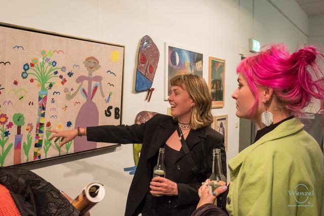 Vernissage-zinnober-410-wenzel-oschington