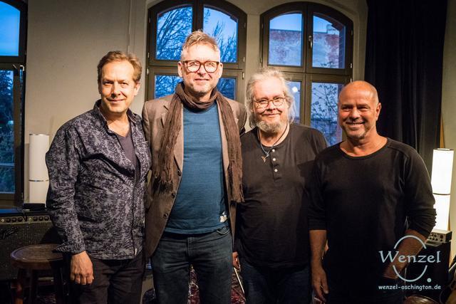Music.club.gruen.rot-401-wenzel-oschington
