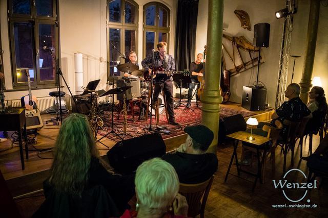Music.club.gruen.rot-413-wenzel-oschington