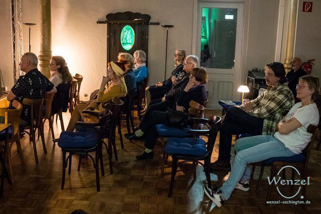 Music.club.gruen.rot-414-wenzel-oschington