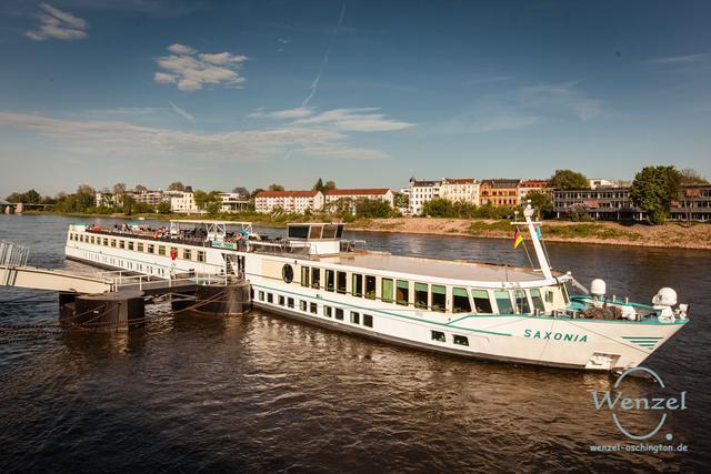 Fuehrung.hafen-410-wenzel-oschington