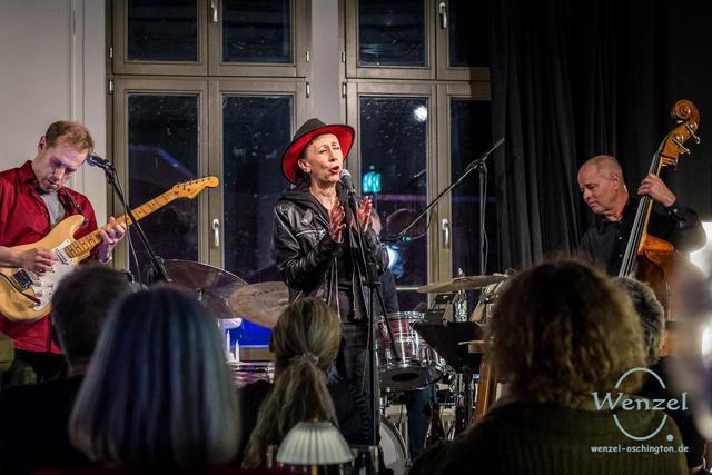 Musikclub.gruen.rot.t.wollner-401-wenzel-oschington