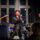 Thumb_musikclub.gruen.rot.t.wollner-401-wenzel-oschington