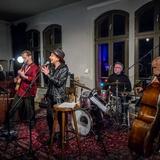 Thumb_musikclub.gruen.rot.t.wollner-419-wenzel-oschington