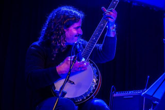 Ruehmann.band.2025-419-wenzel-oschington